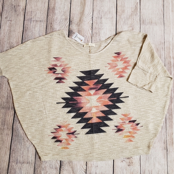 Aztec Dolman Top - Picture 3 of 4